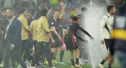 El Espanyol enciende los aspersores de su estadio para evitar el festejo del título del Barcelona; “celebramos mejor”, contestan los blaugranas