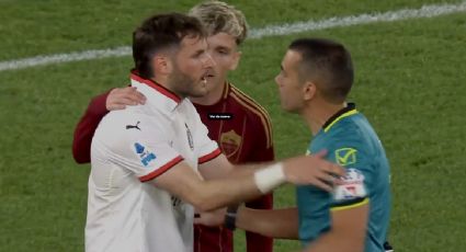 ¡Imperdonable! Santiago Giménez regresa a la titularidad con el Milan y es expulsado a los 20 minutos por dar un codazo