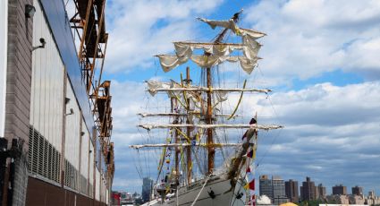 Buque Cuauhtémoc no recibía asistencia de remolcador pese a malas condiciones marítimas, afirma Chuck Schumer