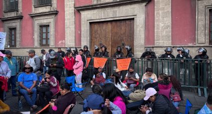 Sheinbaum cambia el horario de su conferencia matutina del jueves luego de que bloqueo de la CNTE la dejara sin reporteros en la "mañanera" de hoy