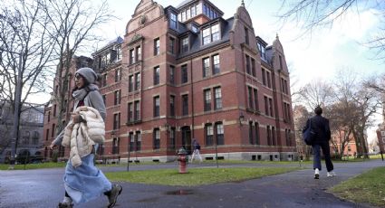 Trump prohíbe a Harvard matricular a estudiantes extranjeros; la medida entra en vigor de inmediato, afirma The New York Times