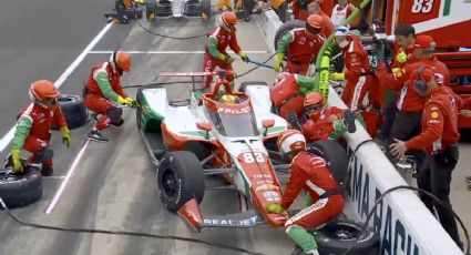 Drama en las 500 Millas de Indianápolis: El piloto Robert Shwartzman atropella a sus mecánicos al parar en pits y no frenar a tiempo