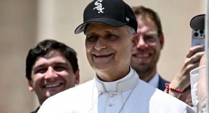 ¡No hay duda de sus colores! El papa León XIV aparece en el Vaticano con una gorra de los Medias Blancas de Chicago