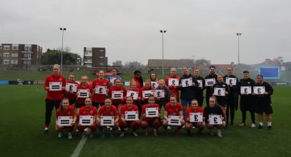 El primer club de futbol que paga el mismo salario a hombres y mujeres solicita 160 mil dólares a sus aficionados para poder subsistir