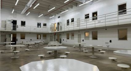 EU planea reabrir prisiones: ICE utiliza contratos sin licitación y beneficia a grandes firmas para obtener camas