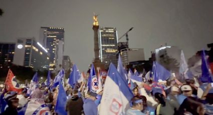 Aficionados de Cruz Azul festejan el título de la Concacaf en El Ángel: Se burlan del América y cantan ‘Mi mayor anhelo’