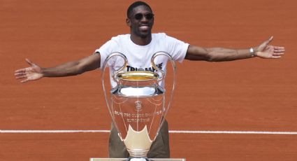 Ousmane Dembélé, delantero del PSG, 'presume' la Champions League ganada por su club en Roland Garros: "Esto es París"