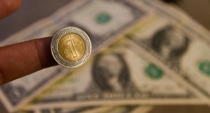Peso mexicano cierra estable tras decisión de Banxico sobre recorte a tasa de interés