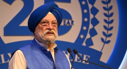 "Hemos diversificado nuestros suministros": India garantiza su abastecimiento de combustible ante posible cierre del estrecho de Ormuz