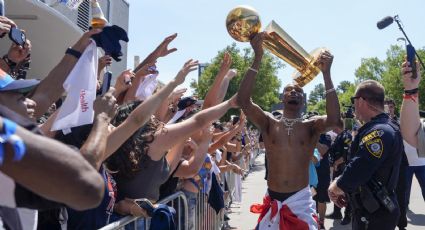 ¡Entrega total! Miles de personas se vuelcan a las calles de Oklahoma City para celebrar el desfile del Thunder como campeón en la NBA