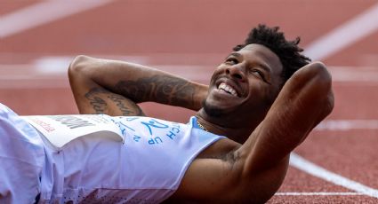 ¡Supera todos los ‘obstáculos’! Atleta estadounidense gana carrera pese a inoportuno accidente que dejó al descubierto sus partes íntimas