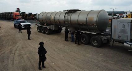 Aseguran pipa con 41 mil litros de posible "huachicol" en Guanajuato