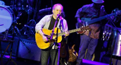 Paul Simon cancela dos fechas en Philadelphia por dolor de espalda; se someterá a cirugía menor