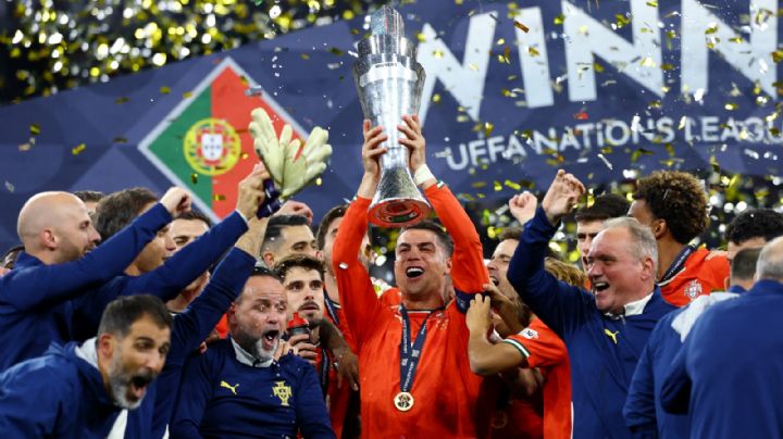 ¡El Aura del 'Comandante'! Cristiano Ronaldo rompe en llanto tras coronarse con Portugal en la Nations League; suma 938 goles y 36 títulos en su carrera
