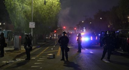 Policía contiene a manifestantes tras cuarto día de protestas en Los Ángeles