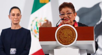 Va Sheinbaum contra refresqueras en el paquete económico 2026, adelanta Godoy a diputados