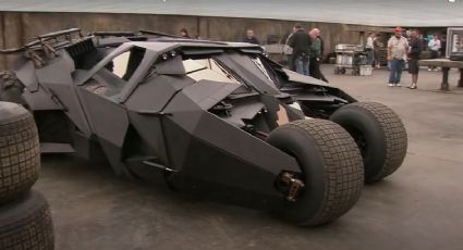 ¡El caballero de la noche! Neymar se compra una réplica del Batimóvil que se utilizó en las películas de Christian Bale en 1.5 mdd