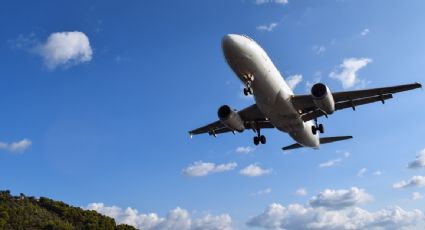 Vuelo comercial realiza "maniobra agresiva" para evitar colisión con un bombardero en Estados Unidos