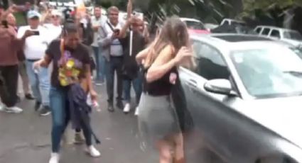 Agreden a Ximena Pichel al salir de su primera audiencia por el delito de discriminación