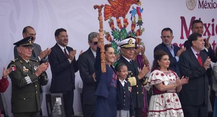 Sheinbaum conmemora los 700 años de Tenochtitlán en el Zócalo de CDMX y devela monumento