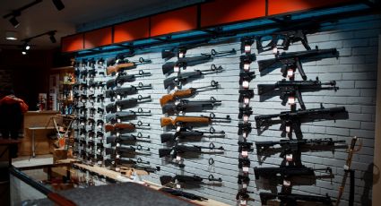 Gobernador de Florida anuncia incentivos fiscales para la compra de armas de fuego