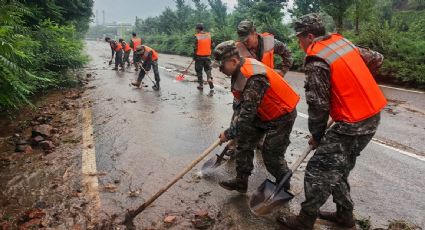 Mueren 34 personas por las intensas lluvias e inundaciones en China; suspenden actividades en Pekín
