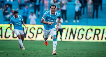 ¡Conmovedor! Yoshimar Yotún, exfutbolista de Cruz Azul, reaparece tras 455 días, anota un gol y festeja con su familia en la tribuna