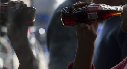 Organizaciones piden aumentar los impuestos a refrescos, alcohol y tabaco tras llamado de la OMS