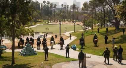 Despliegan a agentes de ICE y la Guardia Nacional de California en vecindario de Los Ángeles con gran población migrante