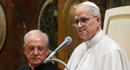 Correspondencia en el Vaticano: León XIV recibe 100 kilos diarios de cartas y postales de todo el mundo