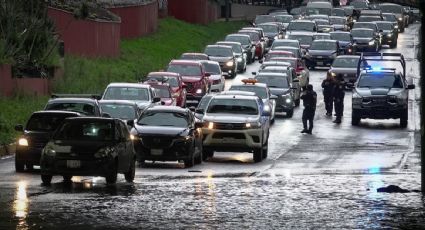Lluvia desborda la vía López Portillo en Tultitlán; Cuautitlán Izcalli y Ecatepec registran inundaciones