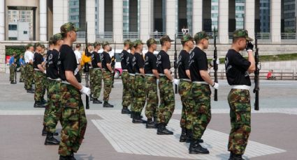 Ejército de Corea del Sur se redujo 20% en los últimos seis años tras baja en la población masculina