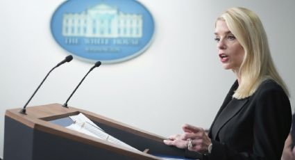 Despiden a empleado del Departamento de Justicia por lanzar un sándwich a un agente durante protesta en Washington