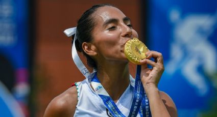 Diana Flores, QB de la Selección Nacional de Flag Football, eufórica tras dar el pase del título mundial con tres segundos en el reloj: “¡México, somos oro!”