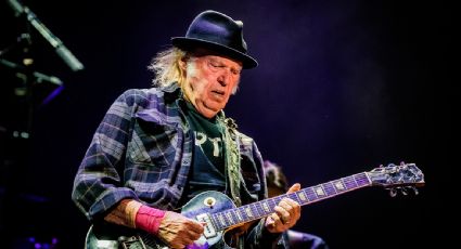 Neil Young abandona Facebook en protesta por política de Meta y uso de chatbots con niños