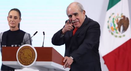 Dos meses antes de su primer año de gobierno, Sheinbaum quita a Pablo Gómez de la UIF y lo envía a la Comisión para la Reforma Electoral