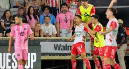 ¡Siu! Ricardo Monreal, jugador del Necaxa, festeja su gol a lo Cristiano Ronaldo en 'la casa de Messi'