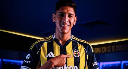 El mexicano Edson Álvarez es presentado por el Fenerbahce de Turquía en un video en el que come tacos y aparece con sombrero de mariachi