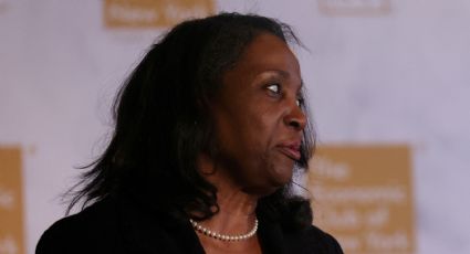 "No tiene autoridad para destituirla": defensa de Lisa Cook anuncia impugnación contra la decisión de Trump