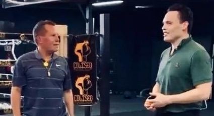 Julio César Chávez Jr. se reencuentra con su papá en un gimnasio de boxeo en Hermosillo tras salir de prisión