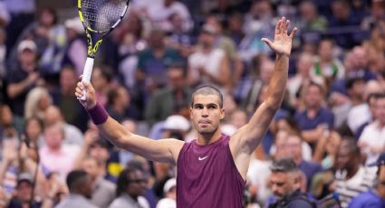 Carlos Alcaraz ni se 'despeina' y avanza a la tercera ronda del US Open