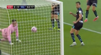 Alex Padilla, exportero de los Pumas, es goleado por el Liverpool en su regreso al Athletic de Bilbao; recibe críticas tras un autogol