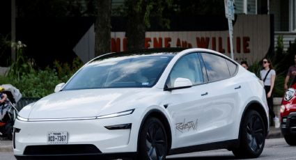 Accionistas demandan a Tesla por fraude; acusan que falsificaron datos de seguridad para los robotaxis