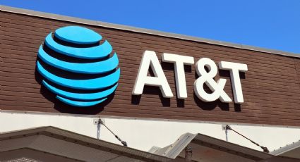 AT&T prepara su salida de México; analiza vender su filial en el país por 2 mil mdd