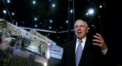 Muere el astronauta Jim Lovell a los 97 años; fue comandante de la misión Apolo 13