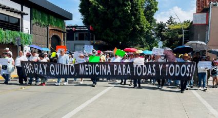 "Queremos medicinas": ciudadanos de Villahermosa, Guadalajara y Oaxaca salen a las calles para exigir quimioterapias y medicamentos