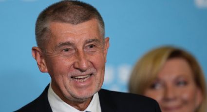 Atacan al ex primer ministro de República Checa durante un mitin electoral