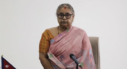 "Necesitamos unirnos para reconstruir el país": nueva primera ministra de Nepal asume el cargo y pide la calma