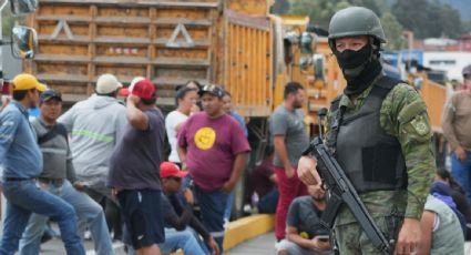 Autoridades de Ecuador realizan peritajes por la explosión de dos vehículos