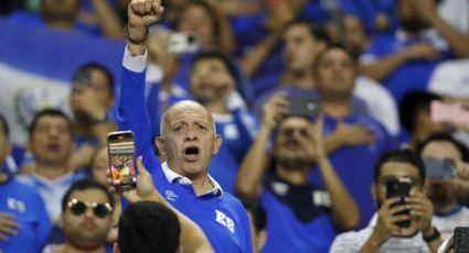 FIFA multa a El Salvador por actos de racismo y discriminación de sus aficionados contra futbolistas de Surinam